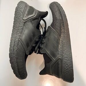 Adidas Ultraboost 20 triple black